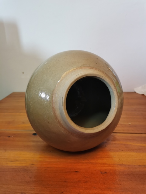 古玩陶瓷元明時期龍泉青瓷罐拍賣，當前價格390元