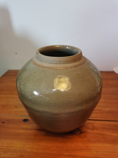 古玩陶瓷元明時期龍泉青瓷罐拍賣，當前價格390元