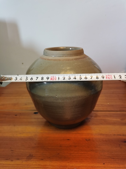 古玩陶瓷元明時期龍泉青瓷罐拍賣，當前價格390元