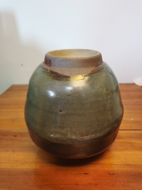 古玩陶瓷元明時期龍泉青瓷罐拍賣，當(dāng)前價格290元