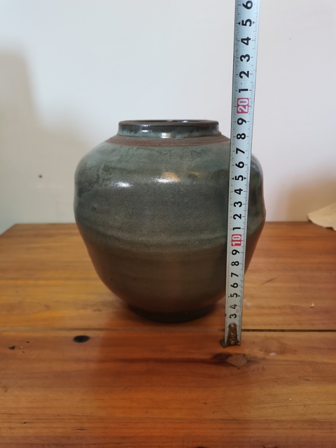 古玩陶瓷元明時期龍泉青瓷罐拍賣，當(dāng)前價格290元