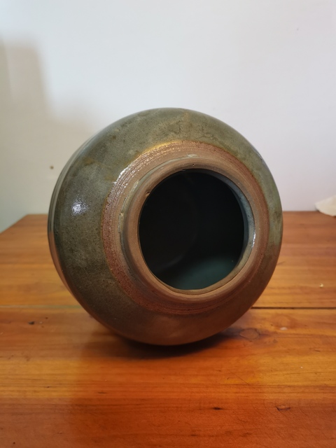 古玩陶瓷元明時期龍泉青瓷罐拍賣，當(dāng)前價格290元