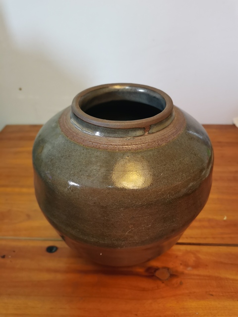 古玩陶瓷元明時期龍泉青瓷罐拍賣，當(dāng)前價格290元