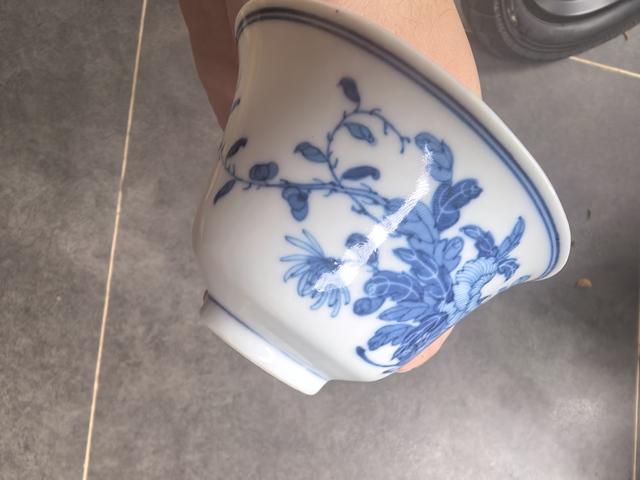 古玩陶瓷清光緒 青花花卉紋茶碗真品鑒賞圖