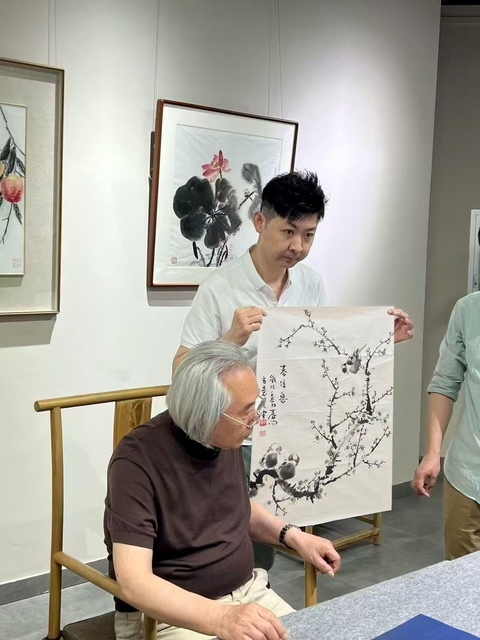 古玩字畫霍春陽水墨梅花小鳥圖拍賣，當(dāng)前價格30000元