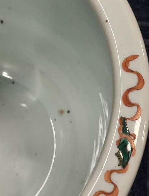 古玩陶瓷藍釉地開光五彩花鳥蝶博古圖缸真品鑒賞圖