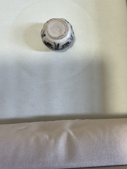 古玩陶瓷青花花卉紋水盂真品鑒賞圖