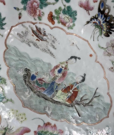 古玩陶瓷人物花蝶福壽粉彩海棠盤真品鑒賞圖