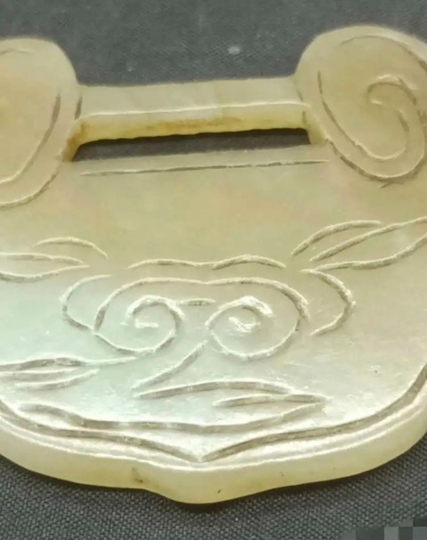 古玩玉器和田玉雕“如意鎖佩”真品鑒賞圖