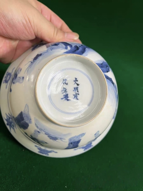 古玩陶瓷青花教子圖折沿碗，注意品相真品鑒賞圖
