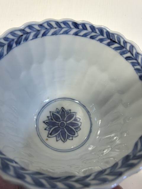 古玩陶瓷青花花卉紋杯真品鑒賞圖