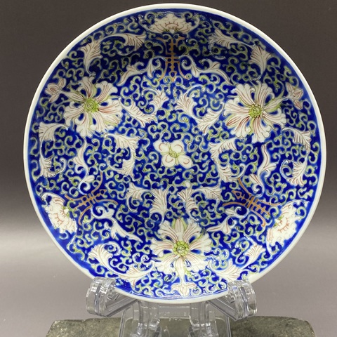 古玩陶瓷民國·藍地花間福壽紋粉彩盤拍賣，當前價格890元