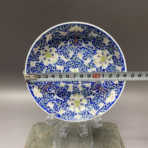 古玩陶瓷民國·藍地花間福壽紋粉彩盤拍賣，當前價格890元