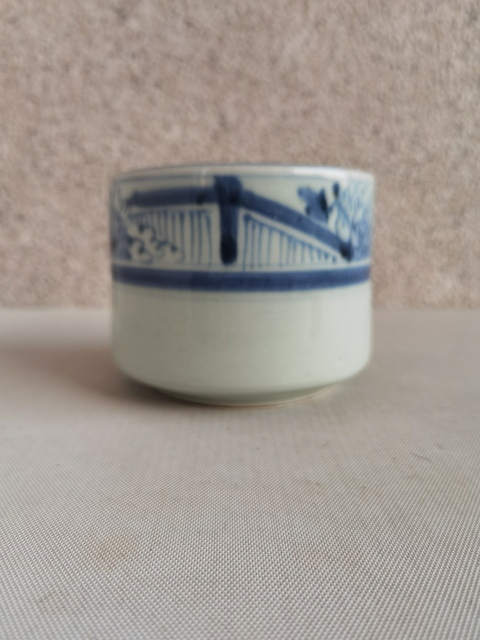 古玩陶瓷青花圈足筒式香爐真品鑒賞圖