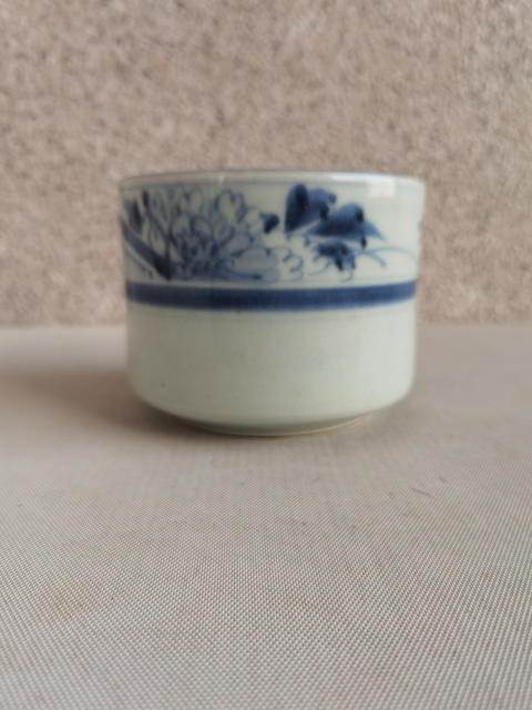 古玩陶瓷青花圈足筒式香爐真品鑒賞圖