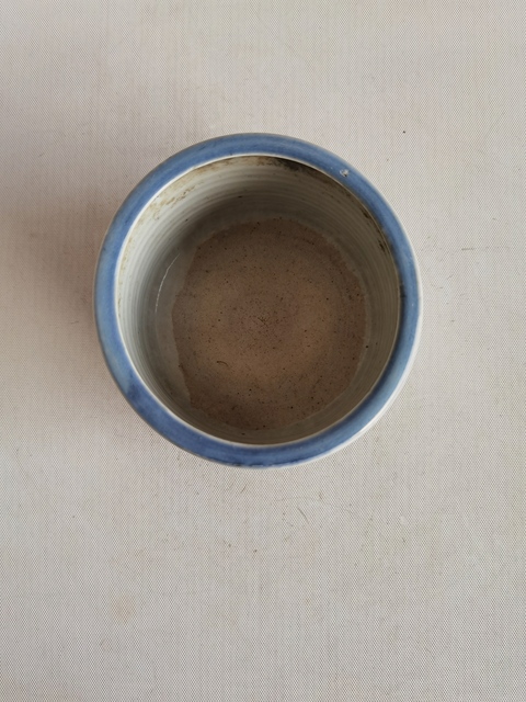 古玩陶瓷青花圈足筒式香爐真品鑒賞圖