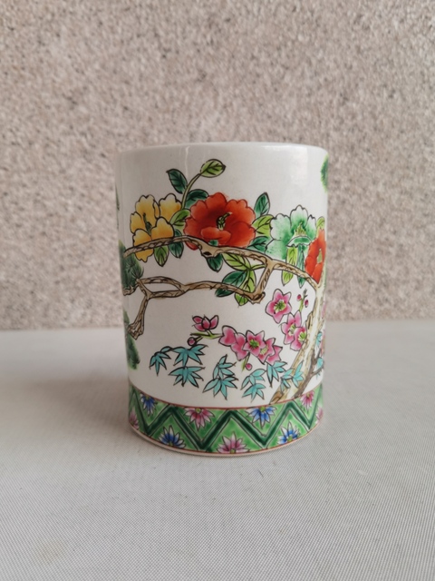 古玩陶瓷花卉紋筆筒拍賣，當前價格450元