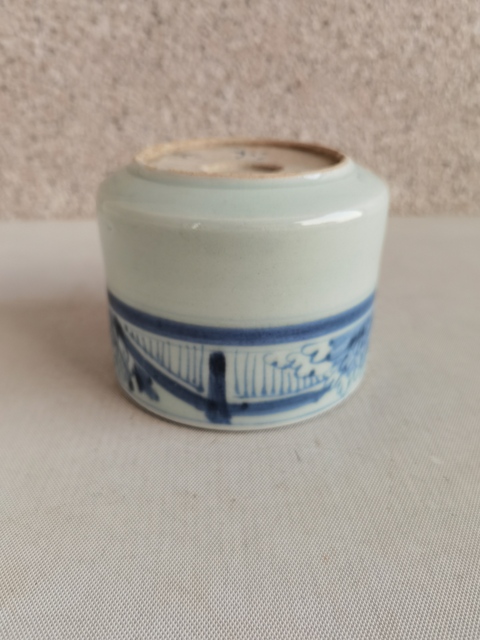 古玩陶瓷青花圈足筒式香爐拍賣，當前價格398元