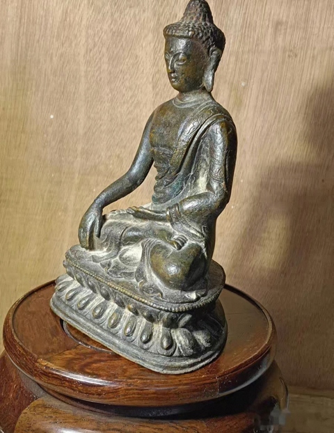 古玩銅器銅釋迦摩尼真品鑒賞圖