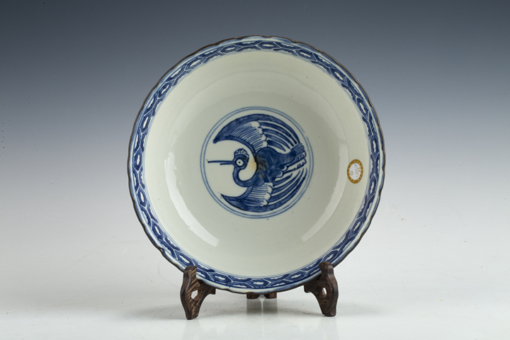 古玩陶瓷清晚·青花高士山水團鶴紋花口大碗真品鑒賞圖