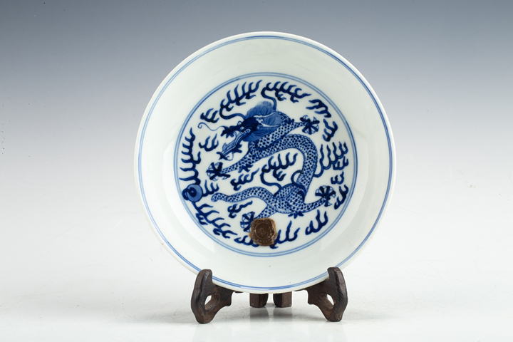 古玩陶瓷清光緒·青花云龍紋盤（官）真品鑒賞圖