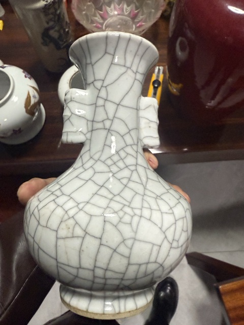 古玩陶瓷哥釉雙耳瓶真品鑒賞圖