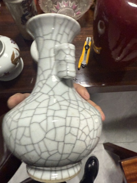 古玩陶瓷哥釉雙耳瓶真品鑒賞圖