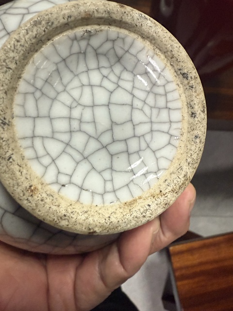 古玩陶瓷哥釉雙耳瓶真品鑒賞圖