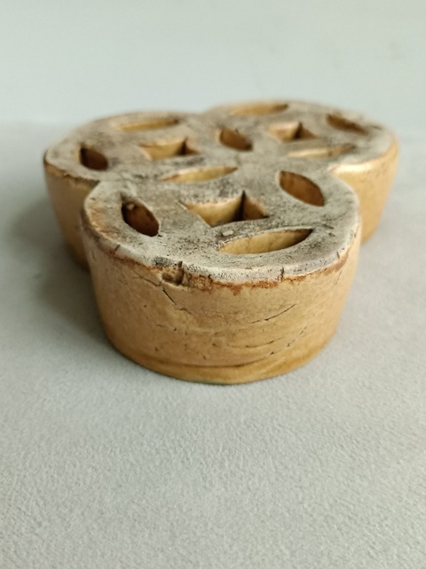 古玩陶瓷明末清初 黃釉財源廣進花瓦真品鑒賞圖