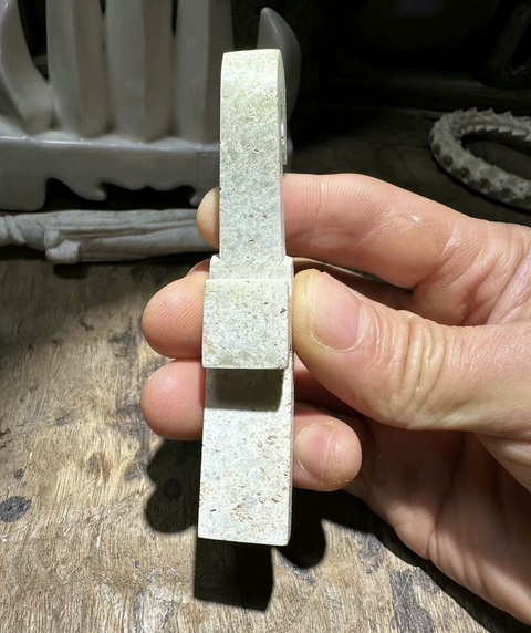 古玩玉器玉龍型帶鉤真品鑒賞圖