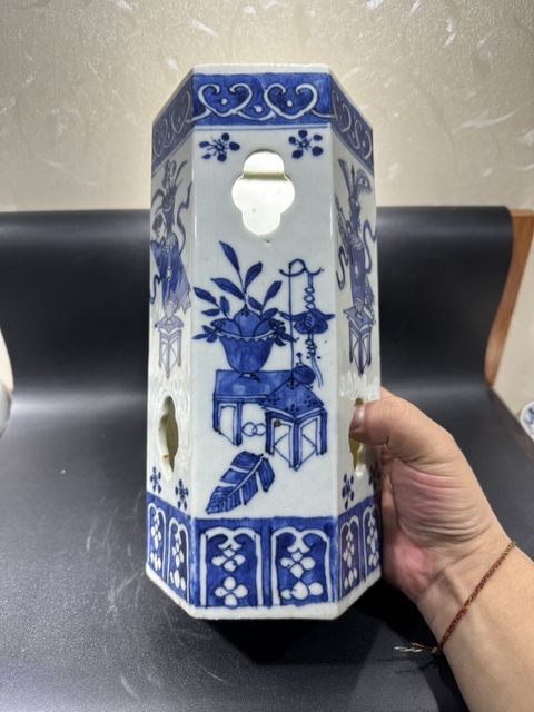 古玩陶瓷青花博古圖六方帽筒真品鑒賞圖