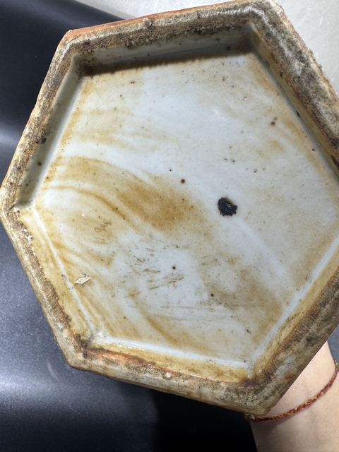 古玩陶瓷青花博古圖六方帽筒真品鑒賞圖