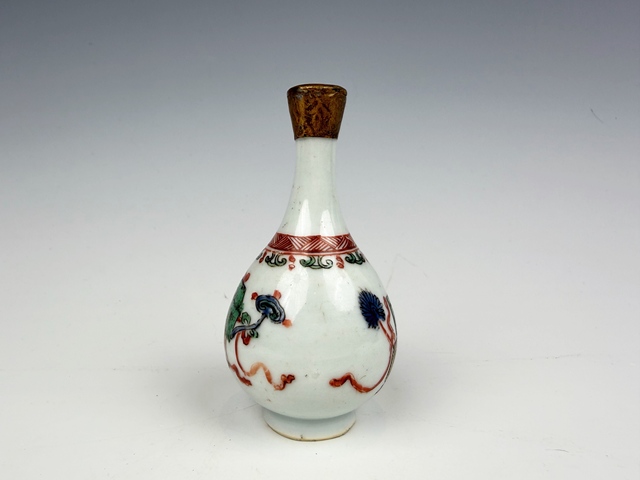 古玩陶瓷清康熙·五彩博古紋長頸瓶拍賣，當(dāng)前價格0元