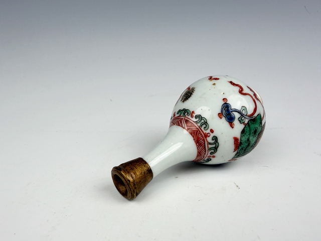 古玩陶瓷清康熙·五彩博古紋長頸瓶拍賣，當(dāng)前價格0元