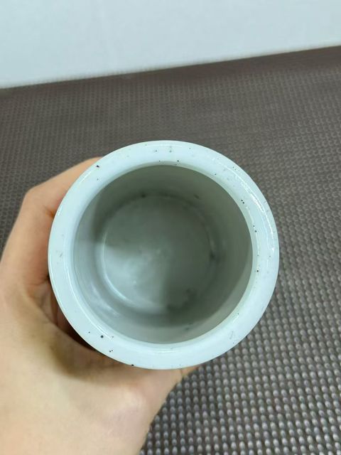 古玩陶瓷五彩獅子紋筆筒真品鑒賞圖