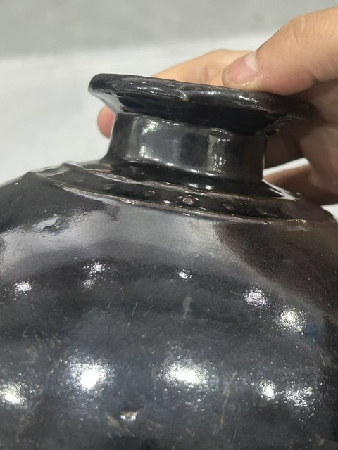 古玩陶瓷磁州窯黑釉嘟嚕瓶真品鑒賞圖