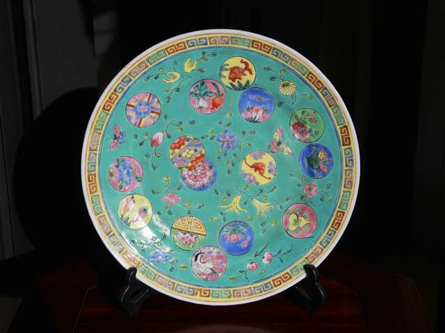 古玩陶瓷民國?松石綠地粉彩皮球花紋盤（精品）拍賣，當前價格888元