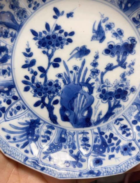 古玩陶瓷花鳥(niǎo)紋青花盤真品鑒賞圖