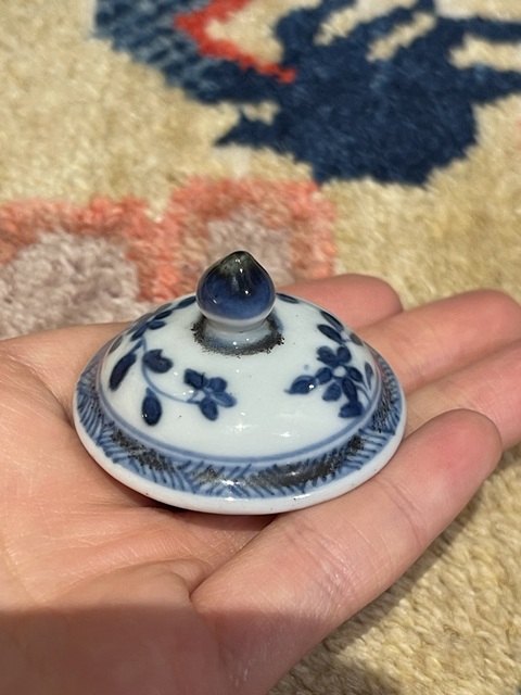 古玩陶瓷明天啟 青花花蝶連綿罐真品鑒賞圖