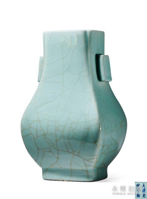 古玩陶瓷清光緒 御制仿官釉杏圓貫耳瓶真品鑒賞圖