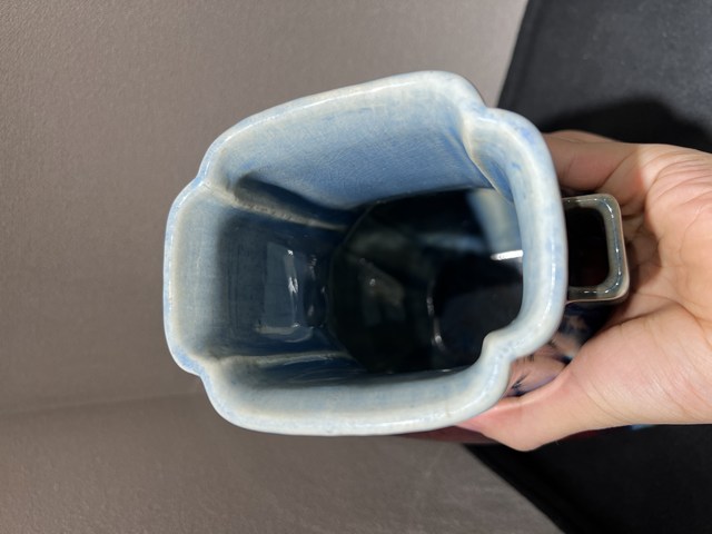 古玩陶瓷清乾隆 窯變釉杏圓貫耳瓶真品鑒賞圖