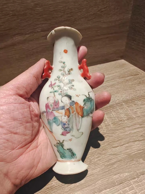 古玩陶瓷同治粉彩壁瓶真品鑒賞圖