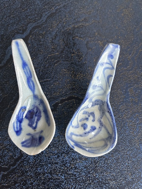 古玩陶瓷青花花卉紋調羹一對拍賣，當前價格188元