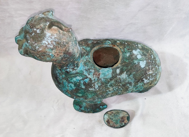 古玩字畫銅瑞獸壺真品鑒賞圖