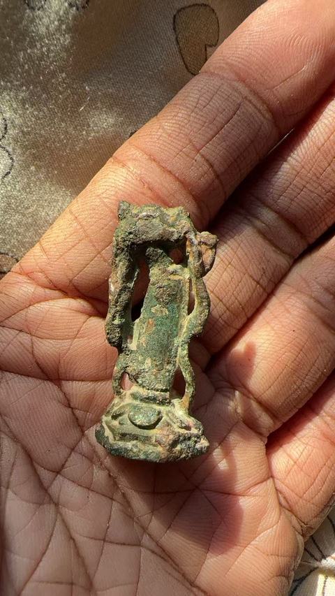 古玩銅器銅菩薩立像真品鑒賞圖