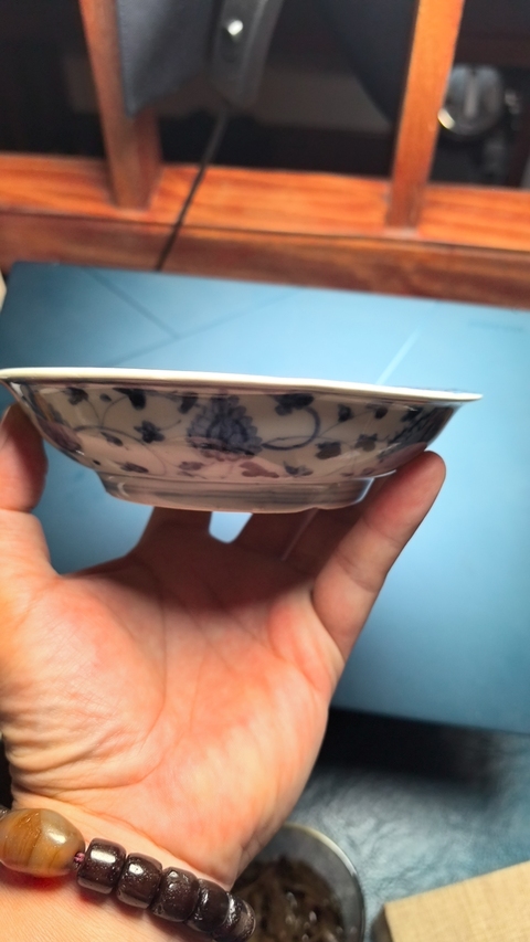 古玩陶瓷明代青人物盤真品鑒賞圖