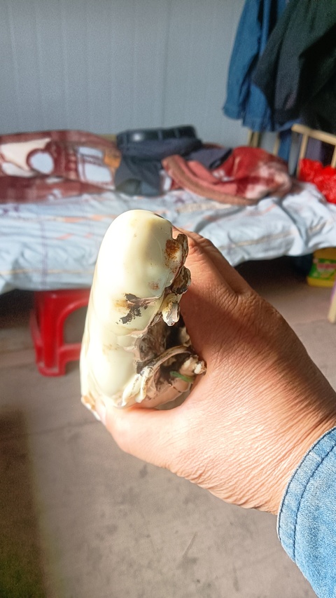 古玩陶瓷白釉觀音菩薩造像真品鑒賞圖