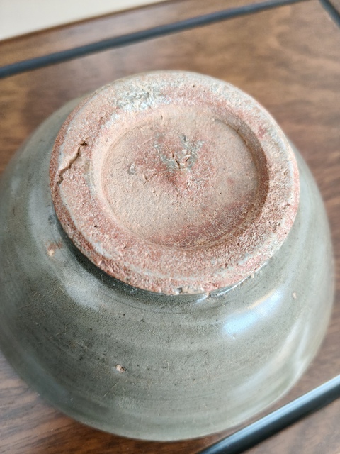 古玩陶瓷龍泉青瓷碗真品鑒賞圖