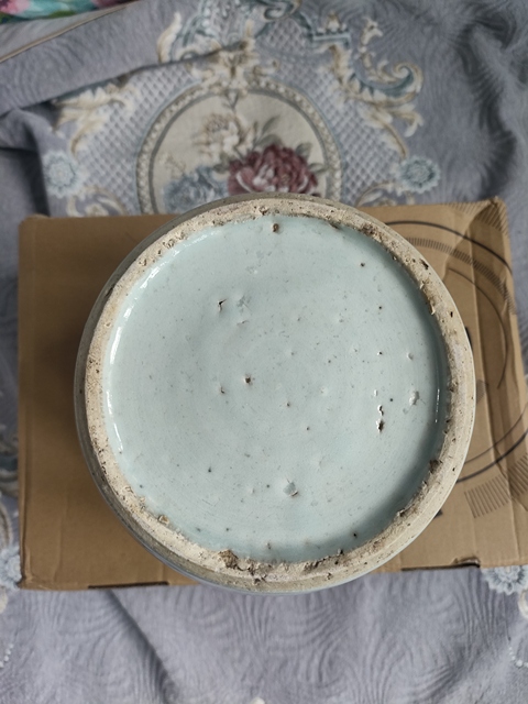 古玩陶瓷青花鳳眼罐真品鑒賞圖