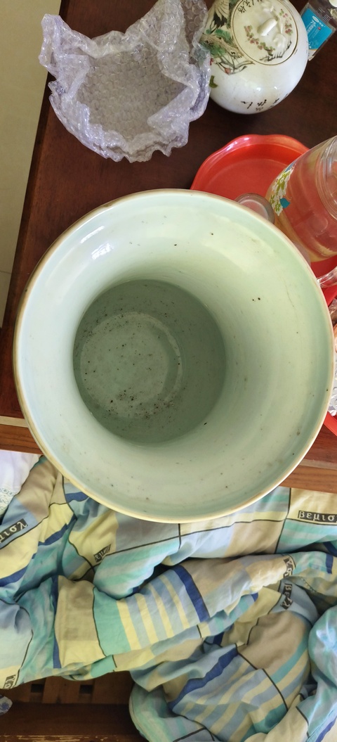 古玩陶瓷花卉紋粉彩渣斗真品鑒賞圖